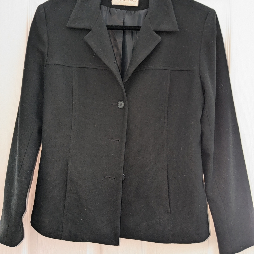 Beautiful Lightweight Jacket Size Medium